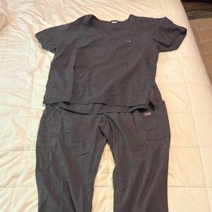 Set of 2 Cherokee Gray and Black Scrub Sets
